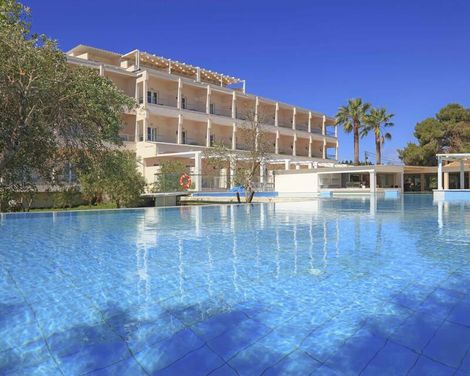 Cavomarina Beach Hotel