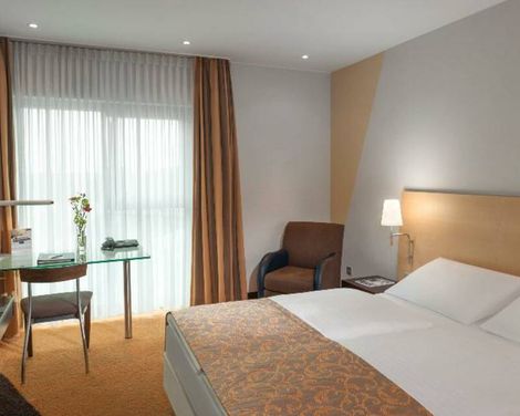 Dorint Hotel An der Messe Köln-2