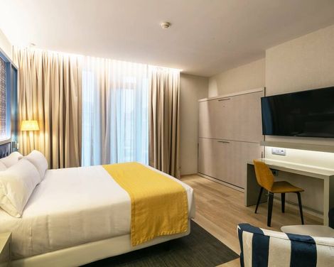 Hotel Catalonia Porto-1