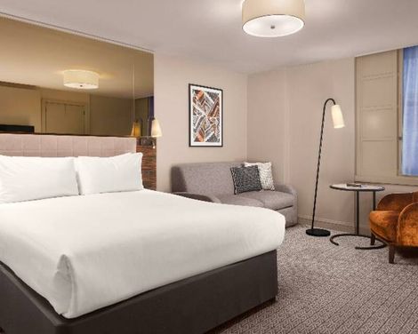 Strand Palace Hotel