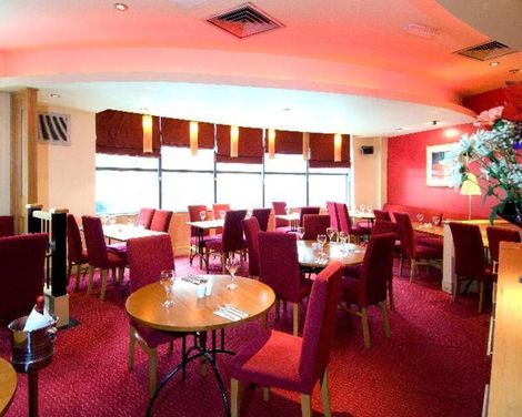 Premier Inn Manchester City Centre Portland Street