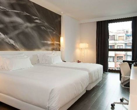NH Collection Villa de Bilbao-1