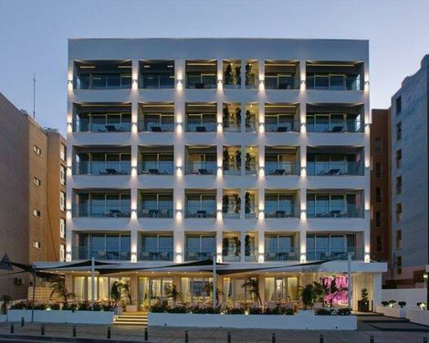 The Ciao Stelio Deluxe Hotel