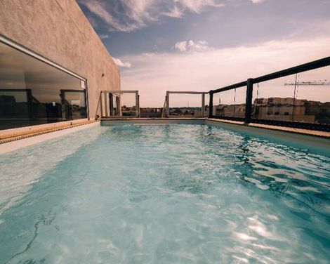 Primera Hotel