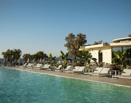 Domes Aulus Zante Autograph Collection