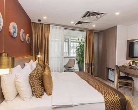 Ayramin Deluxe Hotel