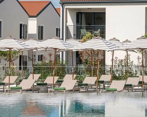 Molum Hotel & Residences