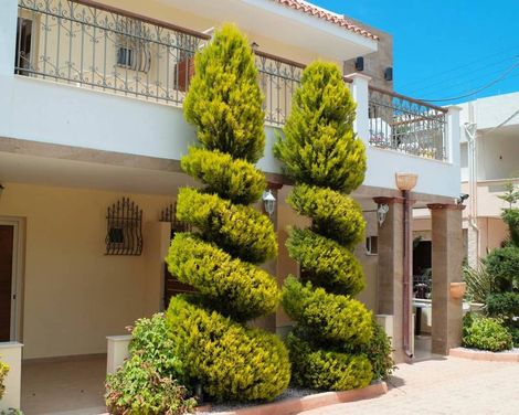 Bella Elena Apartments