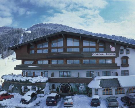 Cordial Familien- & Sporthotel Going-2