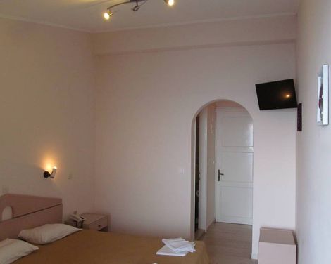 Siora Leni Contemporary Filoxenia-3