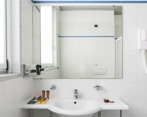 B&B HOTEL Milano La Spezia-0