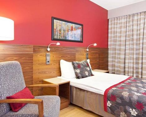 Hotel Haaga Central Park-3