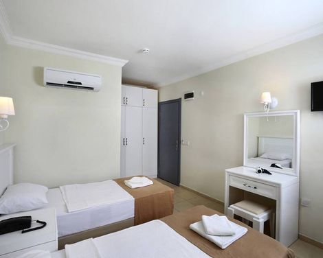 Summer Garden Suites & Beach Hotel