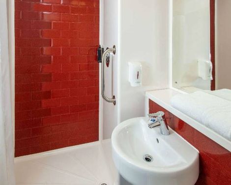 Holiday Inn Express London - Hammersmith-0