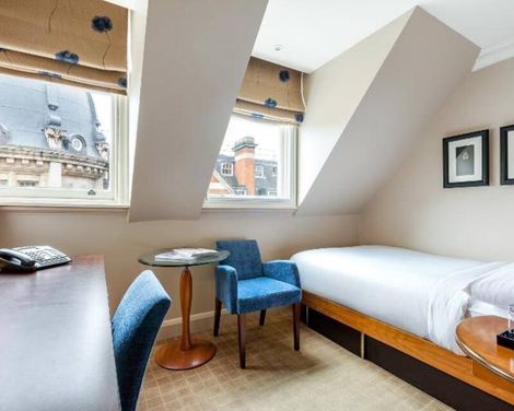 Radisson Blu Hotel, London Tottenham Court Road