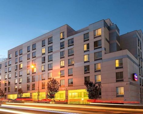 SpringHill Suites New York LaGuardia Airport