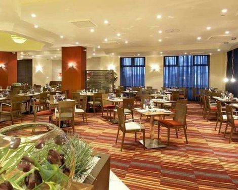 DoubleTree by Hilton Hotel Dartford Bridge-1