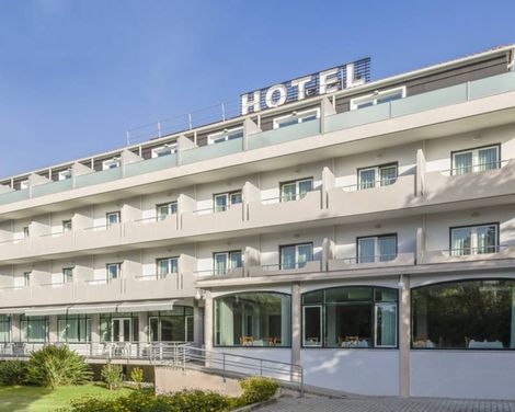 Varzinn Hotel-1