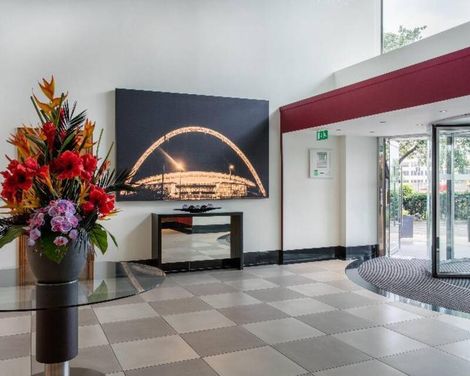 Crowne Plaza London Ealing