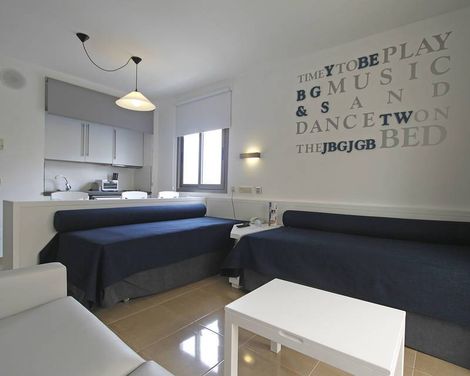 BG Pamplona inkl. Mietwagen