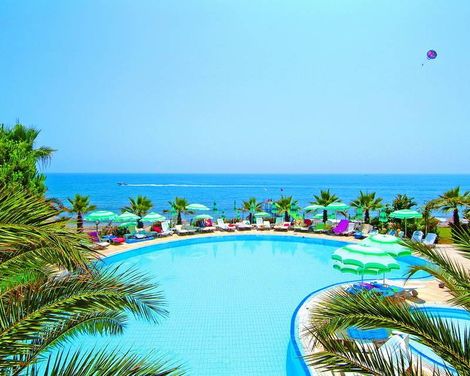Anitas Beach Hotel
