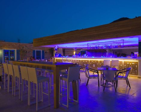 Bellazure Hotel