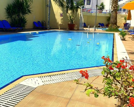 Kassavetis Center - Hotel Studios & Apartments