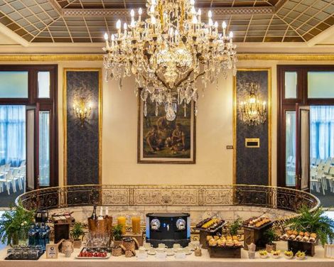 El Avenida Palace Hotel