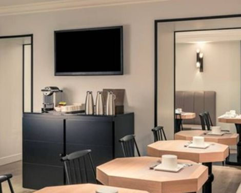 Mercure Paris Arc de Triomphe Wagram Hotel-1
