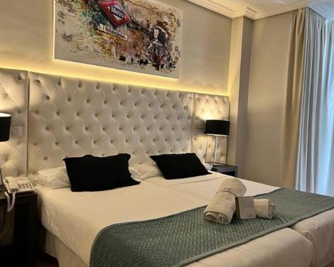 Hotel Suites Feria