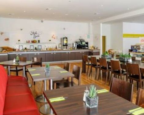 Ibis Styles Hamburg Alster City-1