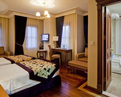 GLK PREMIER The Home Suites & Spa-0