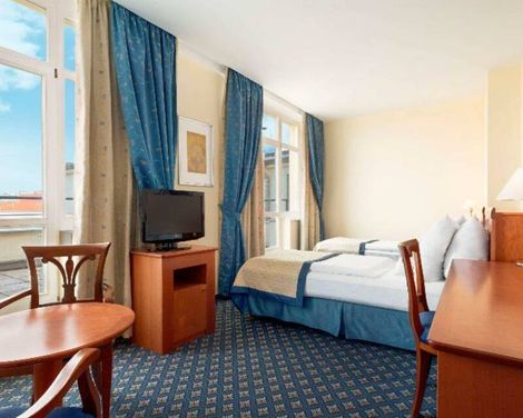 Ramada by Wyndham Prague City Centre-1