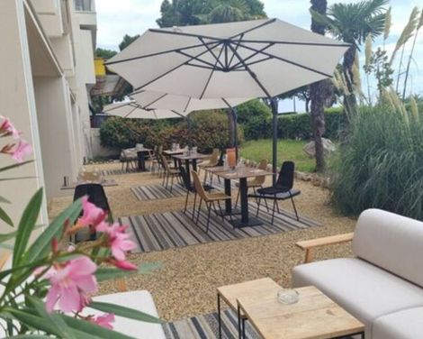 Hôtel ibis Nice Aéroport Promenade-0