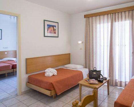 Erato Studios & Apartments