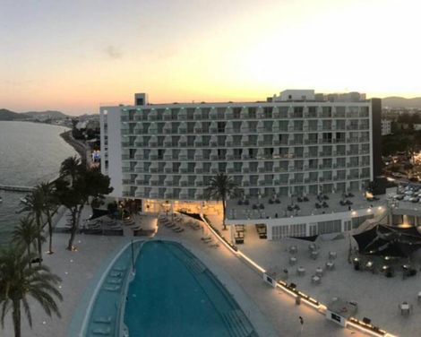 The Ibiza Twiins-1