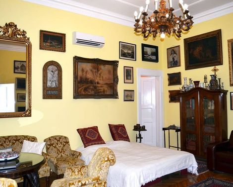 Central Avenue Apartments-3