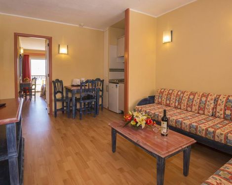 Apartamentos La Caleta