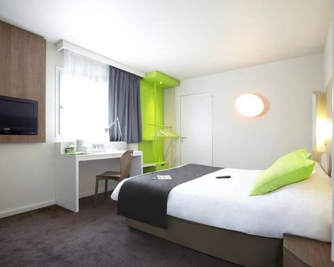 Campanile - St Germain En Laye-0