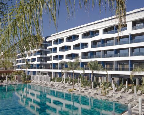 Liu Resorts