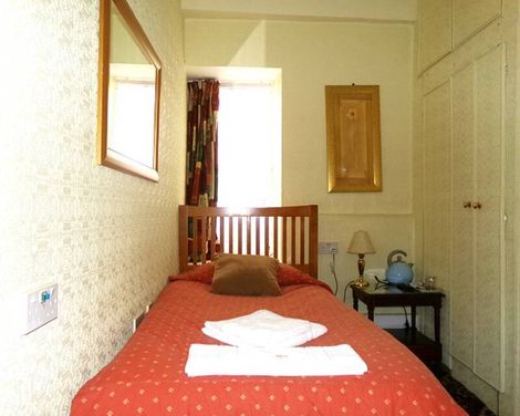 Averon Guest House