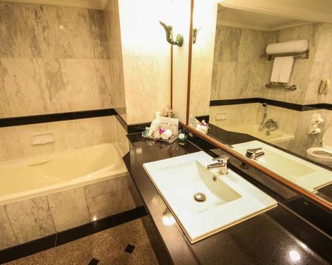Golden Tulip Sovereign Bangkok-2