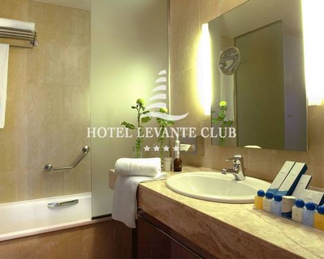 Hotel BCL Levante Club Benidorm-1