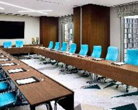 Holiday Inn Dubai Al-Maktoum Airport