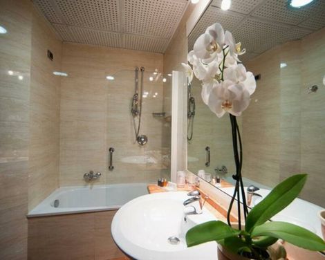 Magri's Hotel