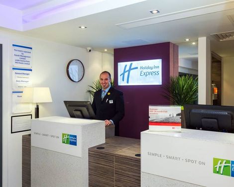 Holiday inn Express Harlow-0
