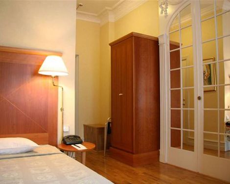 Elite Hotel Savoy