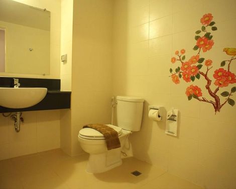 Prom Ratchada Residence & Spa-1
