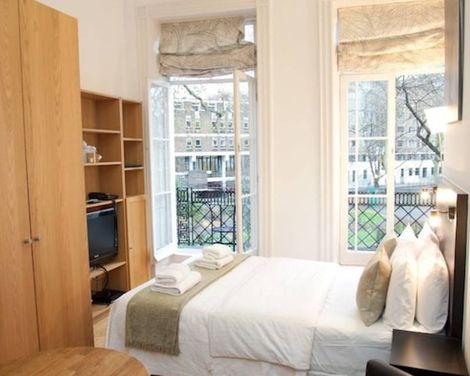 Studios 2 Let Serviced Apartments-2