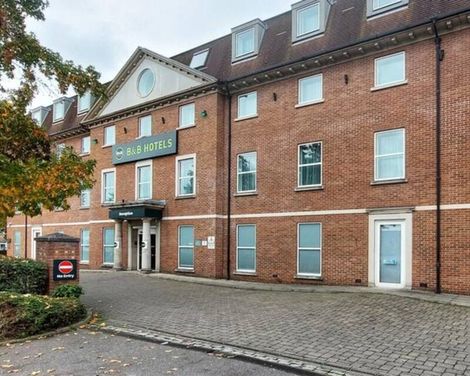B&B HOTEL London Heathrow